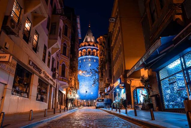 İstanbul Gece Turu